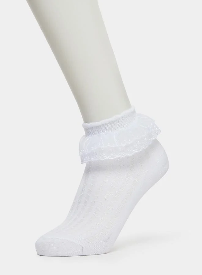 Styli Girls White Lace Trim Crew Socks